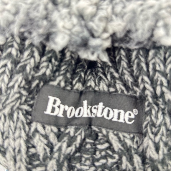 Brookstone Black & Gray Cable Knit Slipper Socks with Grippers Size OS 4-10 - Picture 2 of 5